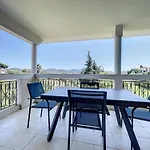 - 2 Pieces Avec Parc Et Piscine Cannes